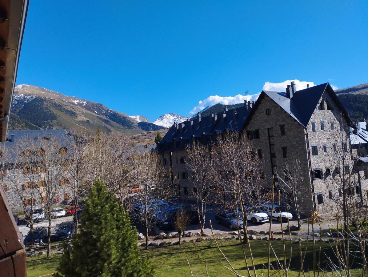 Esqui, Aigueestortes Y Boi-Tauell A Tus Pies En Ebrehogar Pla de l'Ermita Luaran gambar